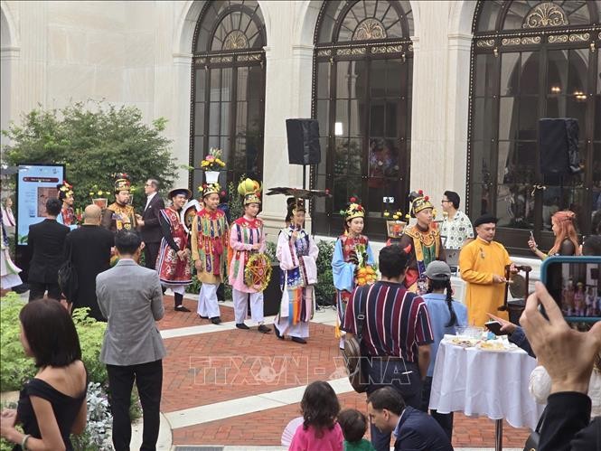 Vietnam Week 2024 in Washington celebrates traditional Vietnamese culture  - ảnh 1