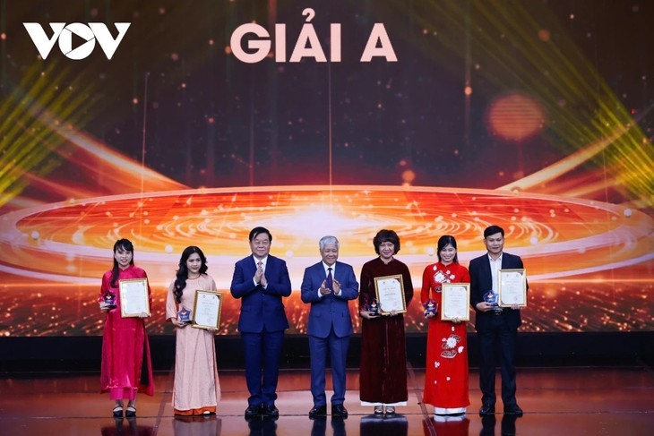 VOV work on late Party chief Nguyen Phu Trong wins press award - ảnh 1