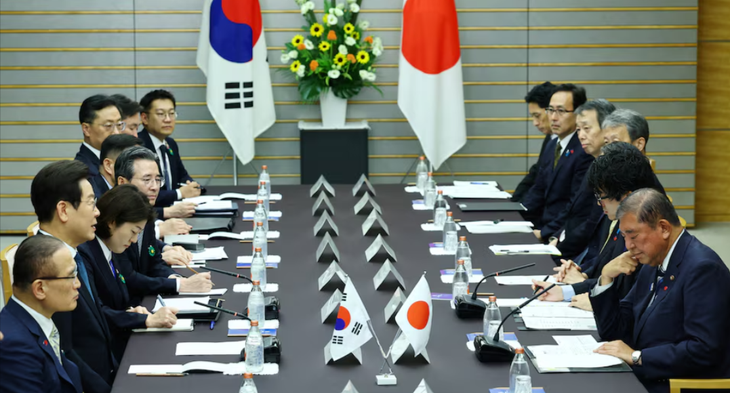 Japan, South Korea agree closer cooperation - ảnh 1