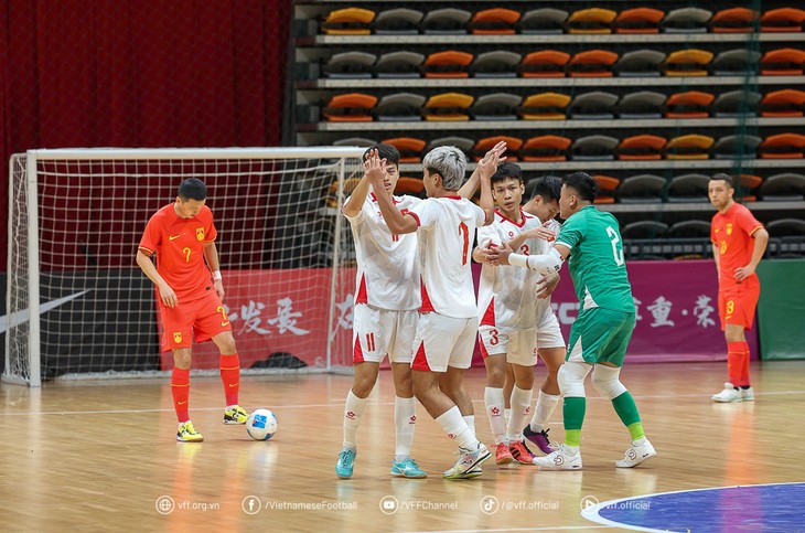 Vietnam stays atop Group E in AFC Futsal Cup 2026 qualifiers  - ảnh 1