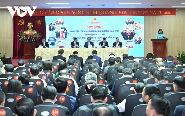 Vietnam on track to rank among world’s top 15 trading economies - ảnh 1
