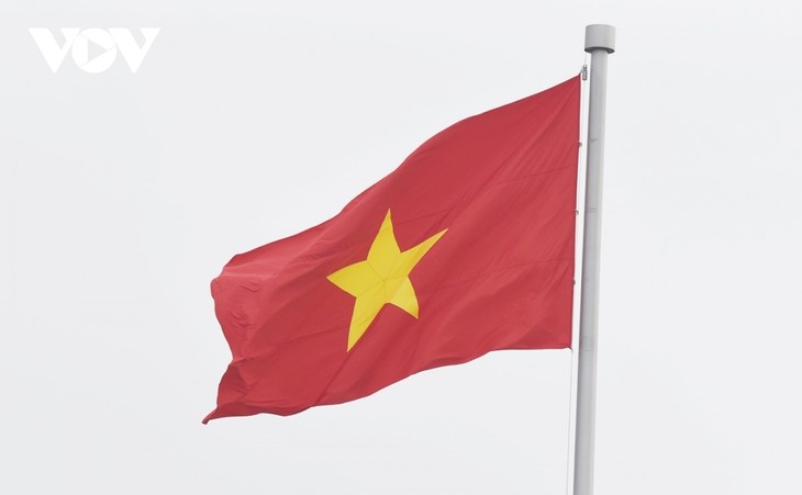 Lễ chào cờ đặc biệt 50 năm ngày non sông thống nhất - ảnh 8