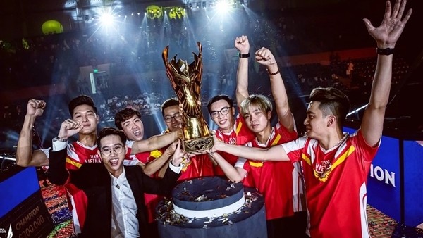 Mengiktisarkan Surat Pendengar dan Memperkenalkan E-sport Vietnam - ảnh 2