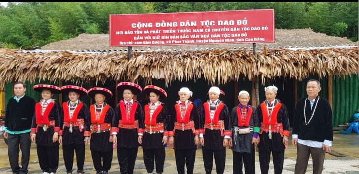 Kejuruan Pembuatan Obat Tradisional dari Warga Etnis Dao Merah di Provinsi Cao Bang - ảnh 1