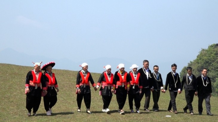 Pao Dung - Nyanyian Tradisional Etnis Dao - ảnh 1