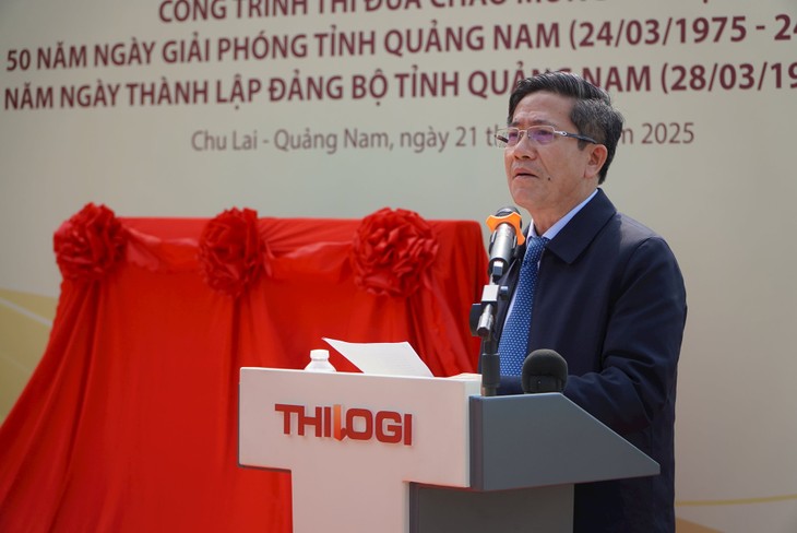 Pamasangan papan Proyek Merayakan HUT ke-50 Pembebasan Propinsi  Quang Nam - ảnh 1