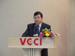 VCCI ຈະສືບຕໍ່ຊຸກຍູ້  ການປົວແປງສະພາບແວດລ້ອມ ແຫ່ງການດຳເນີນ  ທຸລະກິດຢູ່ຫວຽດນາມ - ảnh 1