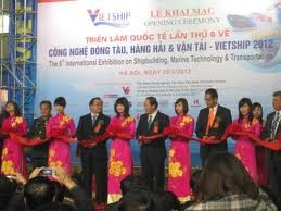 Vietship 2012 ແມ່ນກາລະໂອກາດ   ພັດທະນາຂະແຫນງ     ຕໍ່ກຳປັ່ນ ແລະ ຂົນສົ່ງທາງທະເລ - ảnh 1