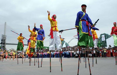 Carnaval Ha Long ເຕົ້າໂຮມສິ່ງຍອດຍິ່ງດ້ານວັດທະນະທຳ - ảnh 1