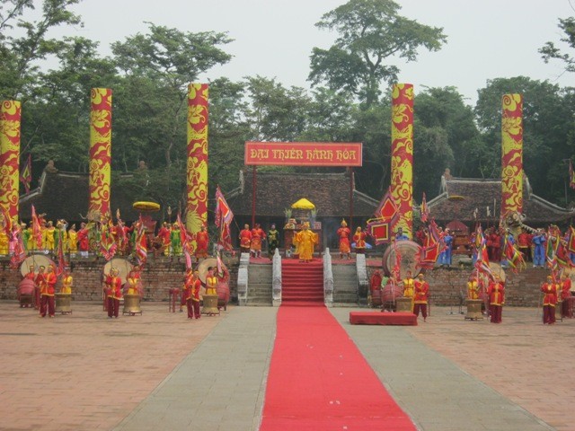 ງານບຸນ Lam Kinh 2012: ຈຸດນັດພົບວັດທະນະທຳ-ປະຫວັດສາດ ເຂດ Thanh Hoa - ảnh 1