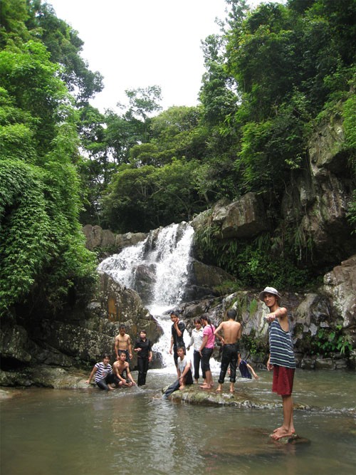 ຄົ້ນພົບຄວາມງາມຢູ່ລູກນາມ ບັກຢາງ - ảnh 1