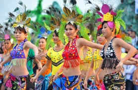 Carnaval ຮ້າລອງ 2013, ເຄື່ອງໝາຍຂອງຂະແໜງທ່ອງທ່ຽວກວາງນິງ - ảnh 1