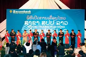 ໄຂສຳນັກງານໃໝ່ຂອງ Sacombank ສາຂາຢູ່ລາວ - ảnh 1