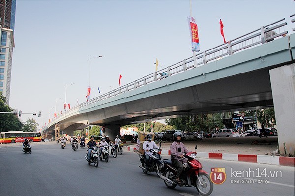 ນຳຂົວຂ້າມທາງແຍກກີມໝາ-ຫງວຽນຈີແທງເຂົ້າເຄື່ອນໄຫວ - ảnh 1