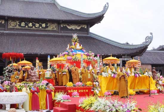 Vesak 2014 ຖືກຈັດ ເຂົ້າບັນຊີລາຍຊື່ 10 ງານບຸນໄດ້ຮັບການສະເໜີຂອງພຸດທະສາສະໜາໂລກຄັ້ງທີ 1 - ảnh 1