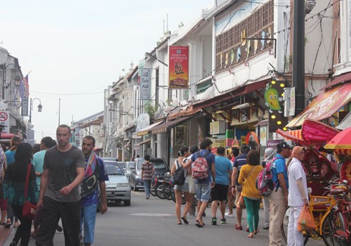 ໄປຢ້ຽມຢາມຄຸ້ມເມືອງເກົ່າ Malacca - ảnh 2