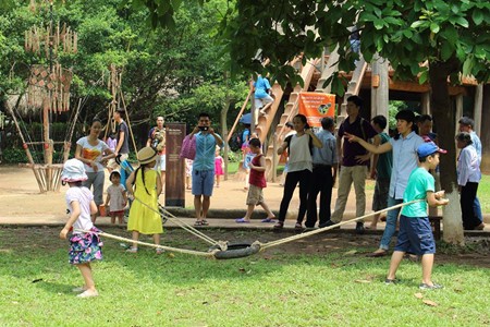 ລາຍການ “ພ້ອມກັນເຂົ້າຮ່ວມການລະຫລິ້ນພື້ນເມືອງຂອງບັນດາປະເທດອາຊີຕາເວັນອອກສ່ຽງໃຕ້” - ảnh 2