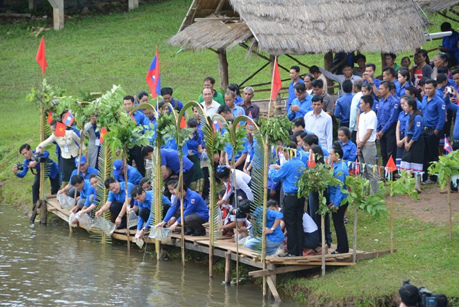 ຄັດສະເໜີເນື້ອໃນຈົດໝາຍ ແລະ ຕອບບາງຄຳຖາມເຊິ່ງທ່ານຜູ້ຟັງໄດ້ຝາກມາລາຍການ - ảnh 1