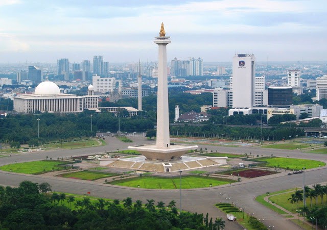 ອະນຸສາວະລີ Monas – ຈາກາຕາ:ສະຖານທີ່ດຶງດູດນັກທ່ອງທ່ຽວ  - ảnh 1