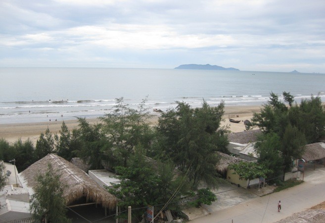 Das Alltagsleben der Fischer am Strand von Hai Hoa in der Provinz Thanh Hoa - ảnh 1