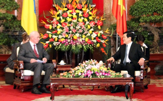 Ukrainischer Ministerpräsident beendet seinen Vietnam-Besuch - ảnh 1