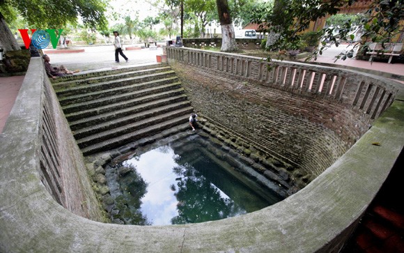 Der heilige Brunnen im Dorf Diem in der nordvietnamesischen Provinz Bac Ninh - ảnh 1