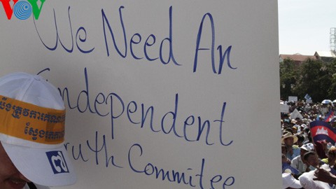 Die Opposition in Kambodscha führt friedliche Proteste gegen das Wahlergebnis - ảnh 1