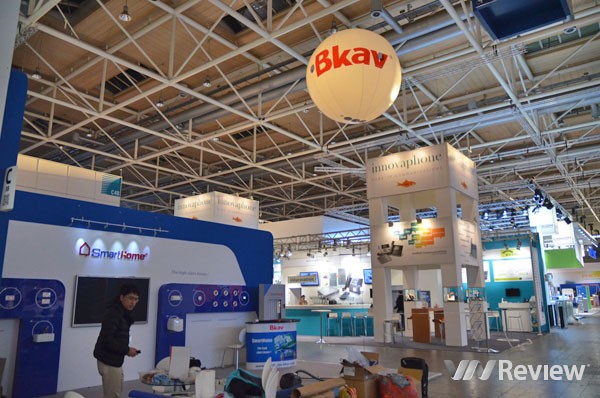 Eröffnung der weltweit größten IT-Messe CeBit in Hannover - ảnh 1