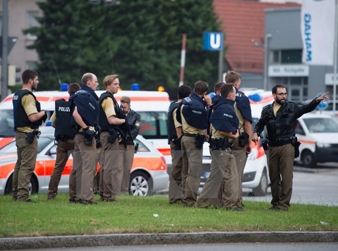 Schießerei im Olympia-Einkaufszentrum in München - ảnh 1