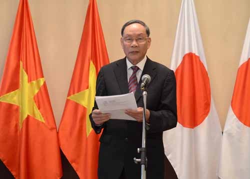 Verleihung des Freundschaftsordens an enge Freunde der vietnamesischen Agent-Orange-Opfer - ảnh 1