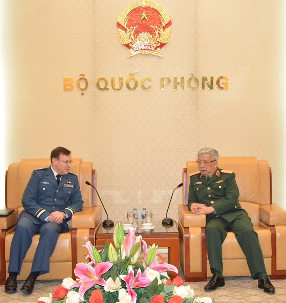 Vietnam und Kanada wollen die Beziehung in der Verteidigung vertiefen - ảnh 1