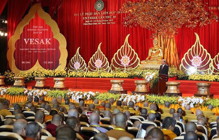 Der Erfolg des Vesak-Festes in Vietnam füllt die Schlagzeilen der internationalen Medien - ảnh 1
