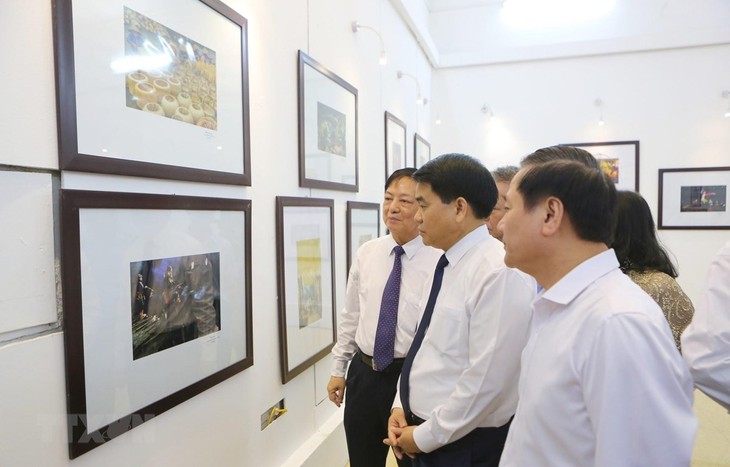 Festival für Kunstfotos von Hanoi, Hue und Ho-Chi-Minh-Stadt - ảnh 1