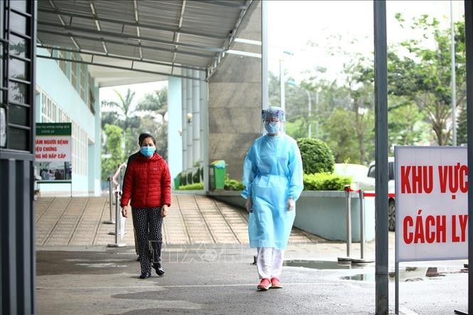 Dank der frühen und entschlossenen Maßnahmen kann Vietnam die Epidemie erfolgreich kontrollieren - ảnh 1