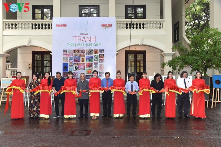 Ausstellung der Bilder der vietnamesischen Maler während der sozialen Distanzierung - ảnh 1