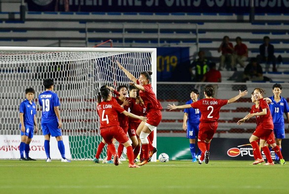 Versammlung von 34 Fußballspielerinnen für asiatische Fußballmeisterschaft der Frauen - ảnh 1