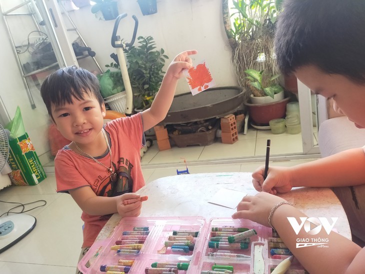 Liebesbotschaften von Kindern an die Front gegen die Epidemie - ảnh 1