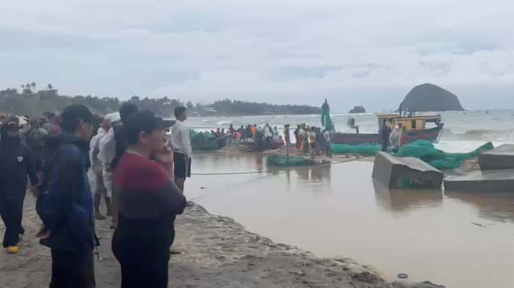 Drei Tote und ein Vermisster im Hochwasser in Zentralvietnam - ảnh 1