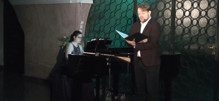 Vietnamesisch stolz zum ersten Mal durch die „Winterreise“ auf der Bühne in Wien präsentiert - ảnh 2