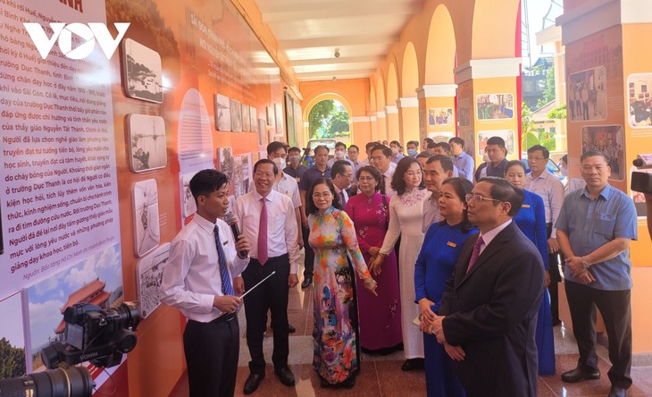 Feier zum 111. Jahrestag der Auslandsreise von Präsident Ho Chi Minh zur Rettung des Landes - ảnh 1