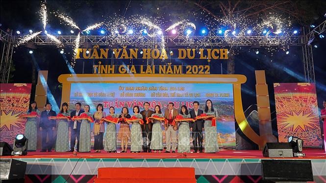 Eröffnung der Kultur- und Tourismuswoche in der Provinz Gia Lai  - ảnh 1