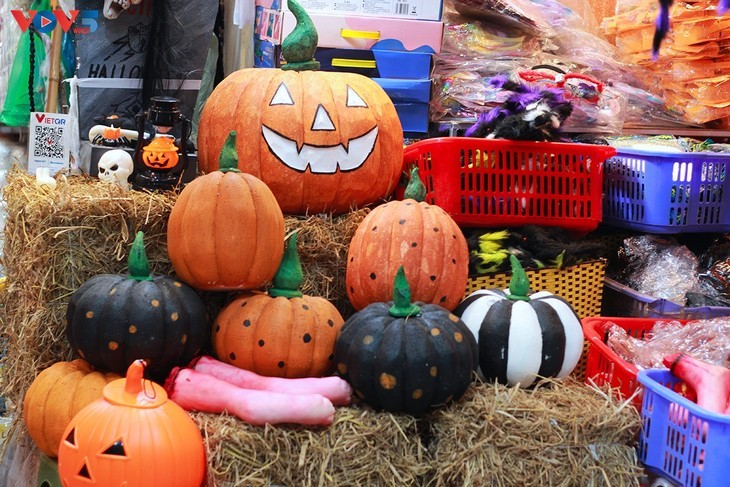 Hanoi steht im Zeichen von Halloween - ảnh 7