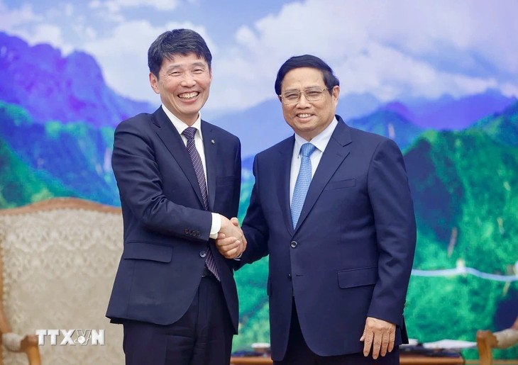 Premierminister Pham Minh Chinh empfängt den Gouverneur der japanischen Präfektur Gunma - ảnh 1