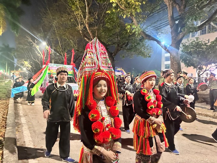 Karnevalsfest in der Provinz Bac Kan - ảnh 1