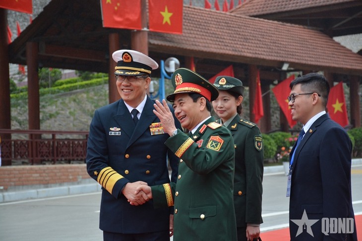 Chinas Verteidigungsminister nimmt am Austauschprogramm in Vietnam teil - ảnh 2