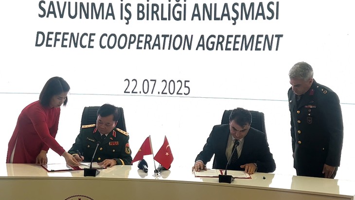 Vietnam und Australien unterzeichnen den Drei-Jahre-Plan über Friedensmissionen - ảnh 1