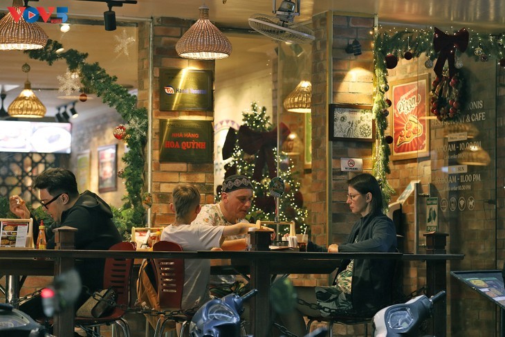 Strahlende Weihnachtszeit in Hanoi - ảnh 20