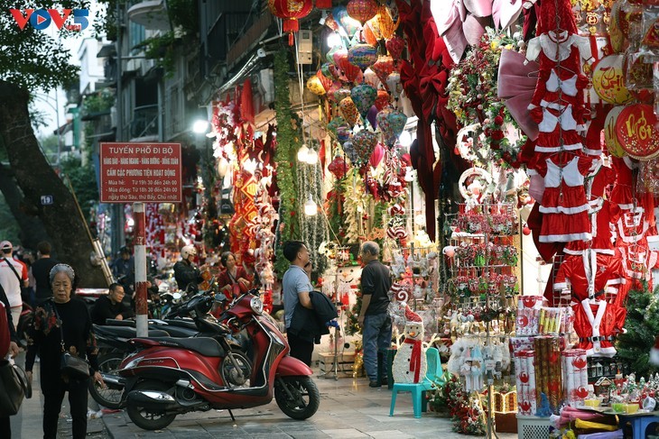 Strahlende Weihnachtszeit in Hanoi - ảnh 7