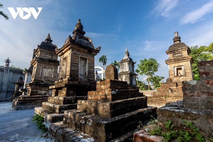 Muông, la pagode des stupas de Hai Duong - ảnh 14