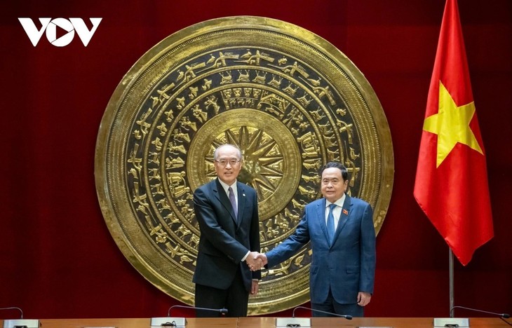 Le président de l’Assemblée nationale vietnamienne reçoit le président de la Cour populaire suprême chinoise - ảnh 1